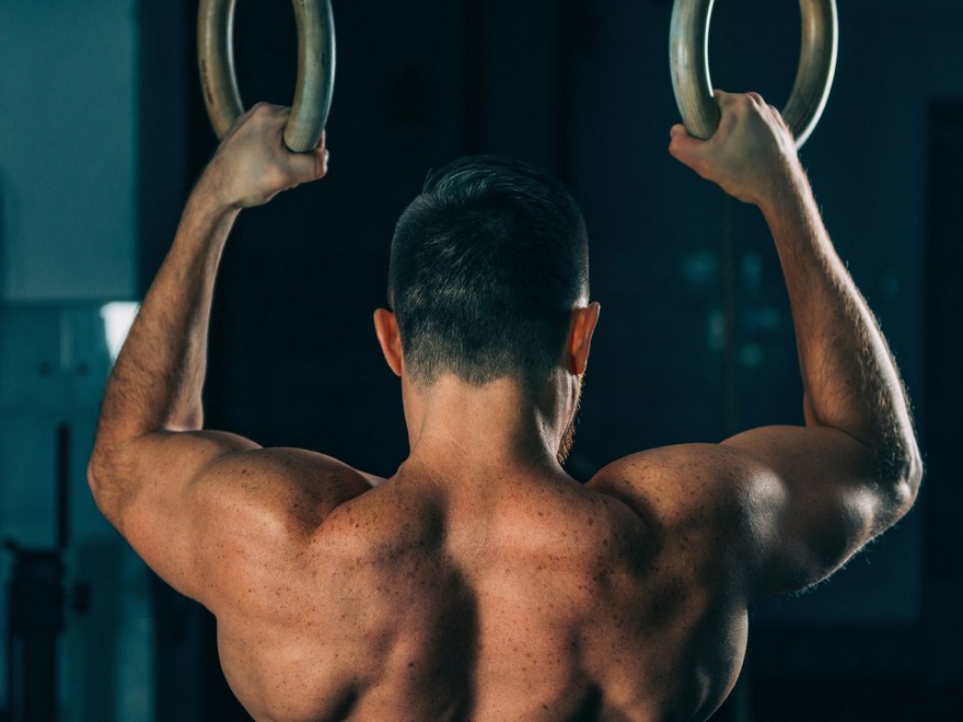 This 2-Move Arm Pump Workout Doesn’t Use Any Weights