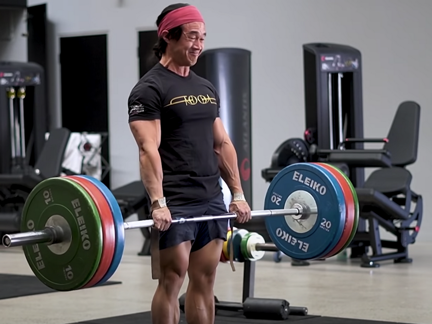 A Prime Coach Shared the Two Errors He Needs He’d Averted as a Newbie Weightlifter