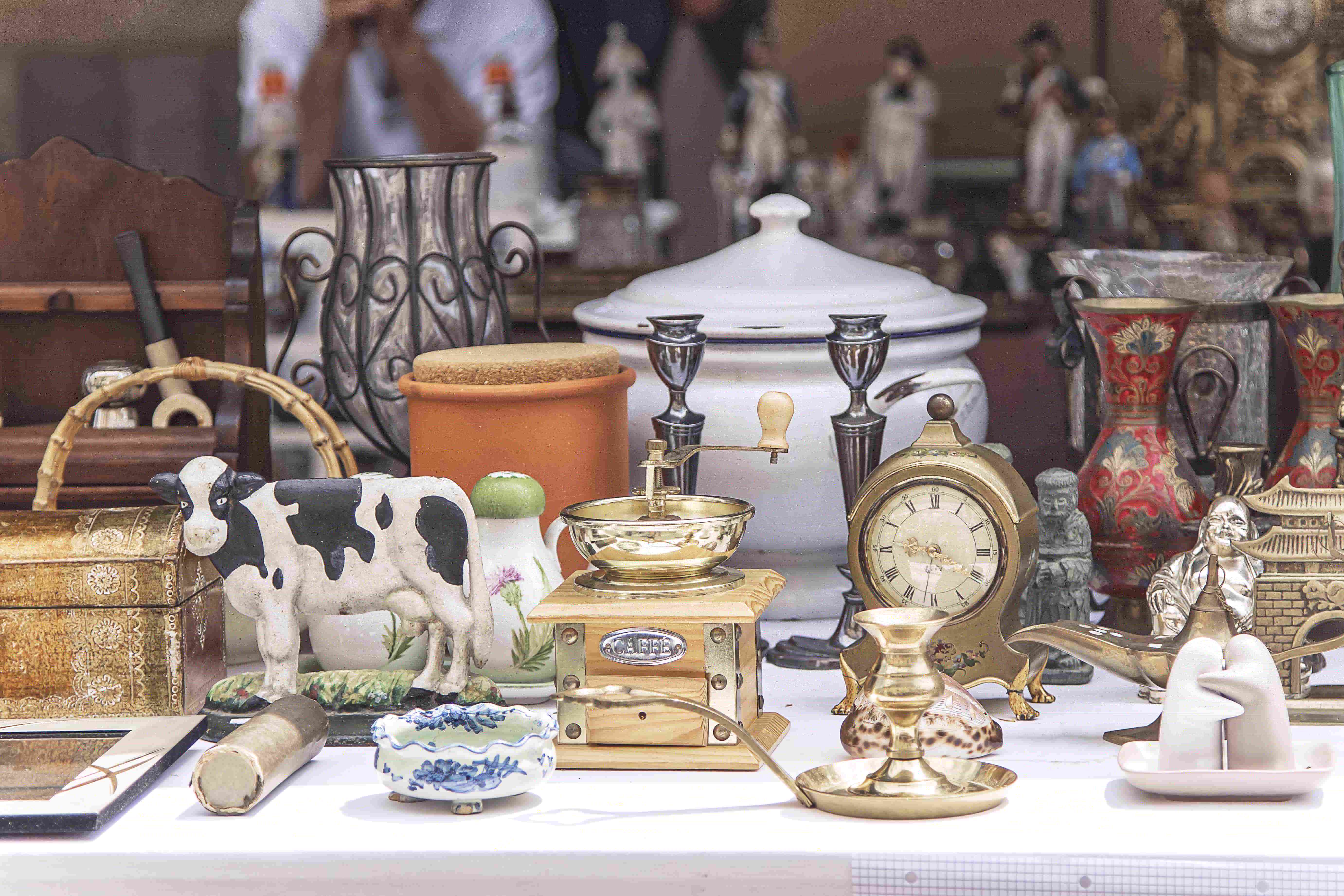 4 Concerns to Ask Yourself When You’re Thrifting for Home Design