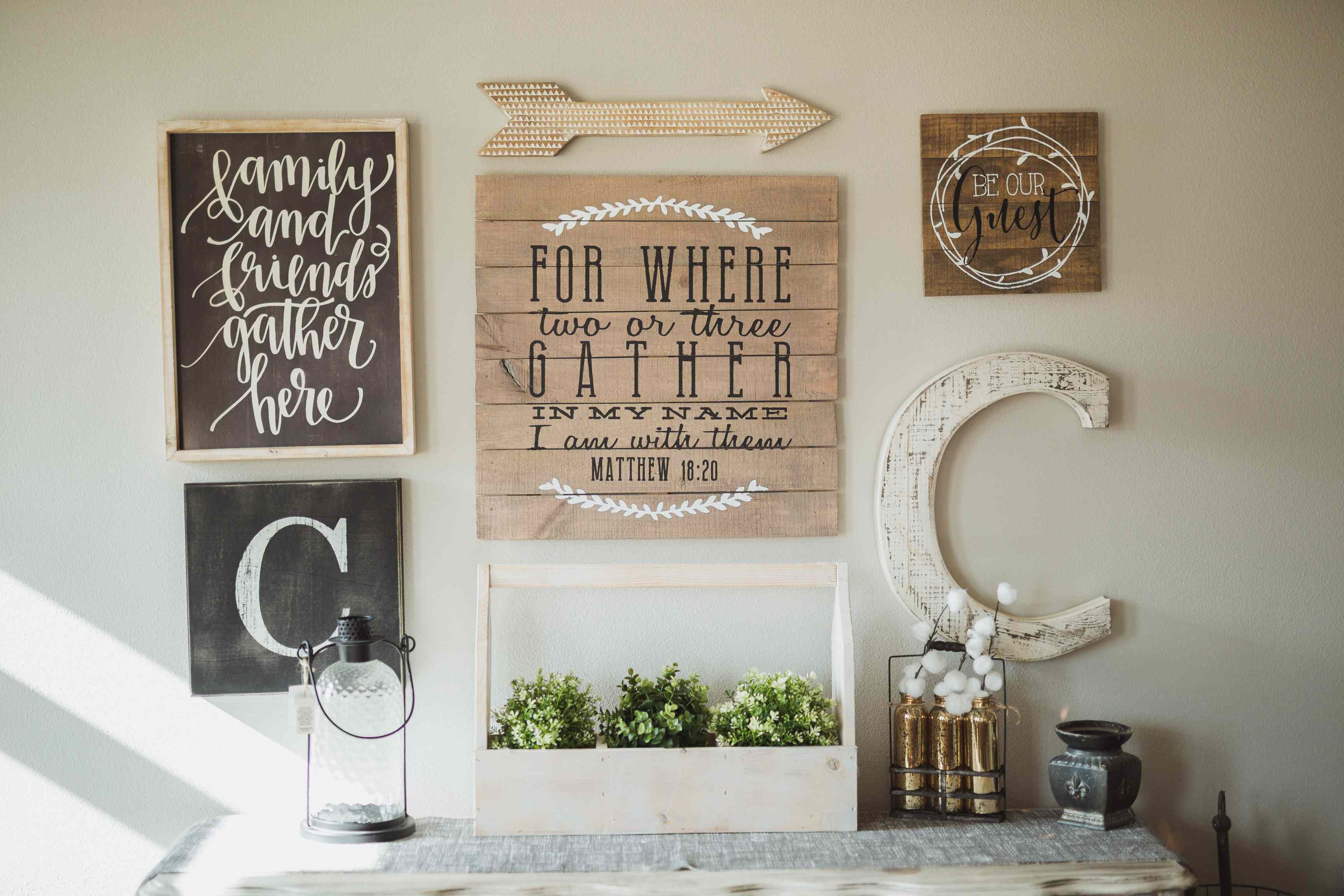 Bye-bye, Gallery Walls! 5 Design Options Designers Believe Are Overdone– and What to Do Rather