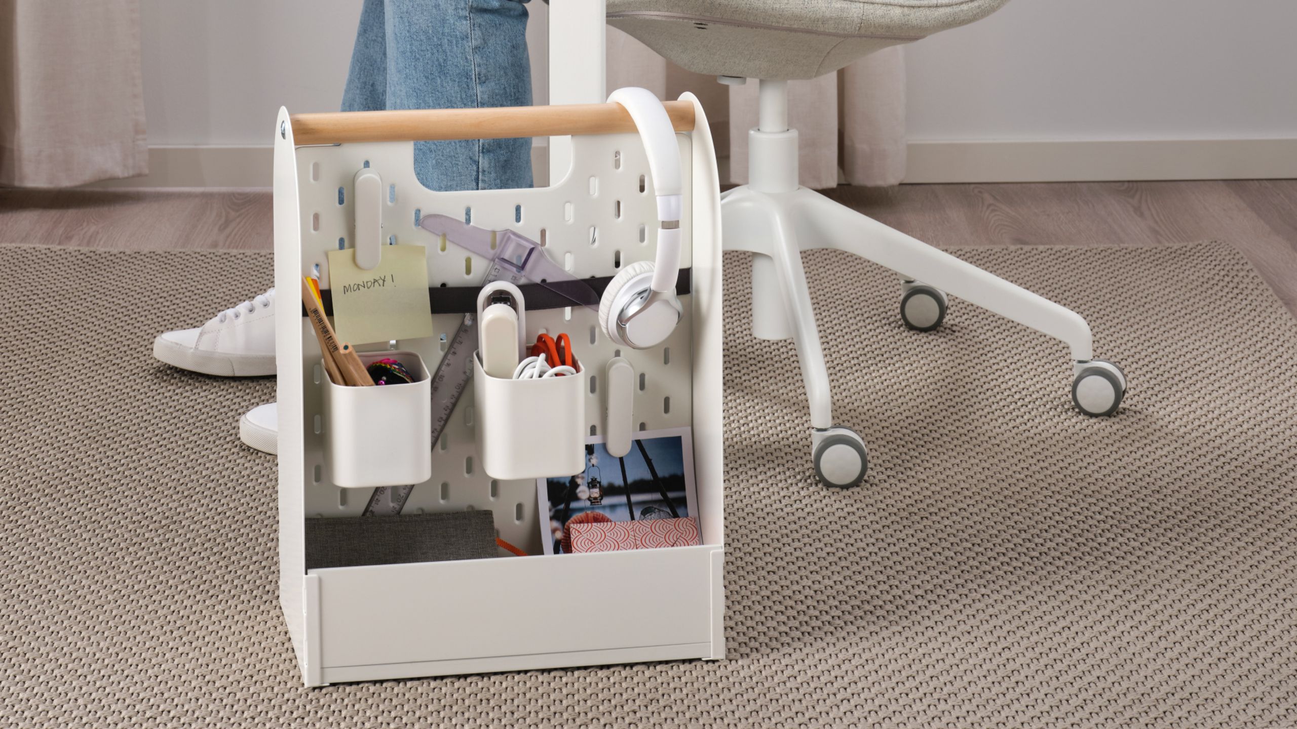 IKEA has actually simply introduced the best on-the-go work space– and it’s less than ₤ 20 