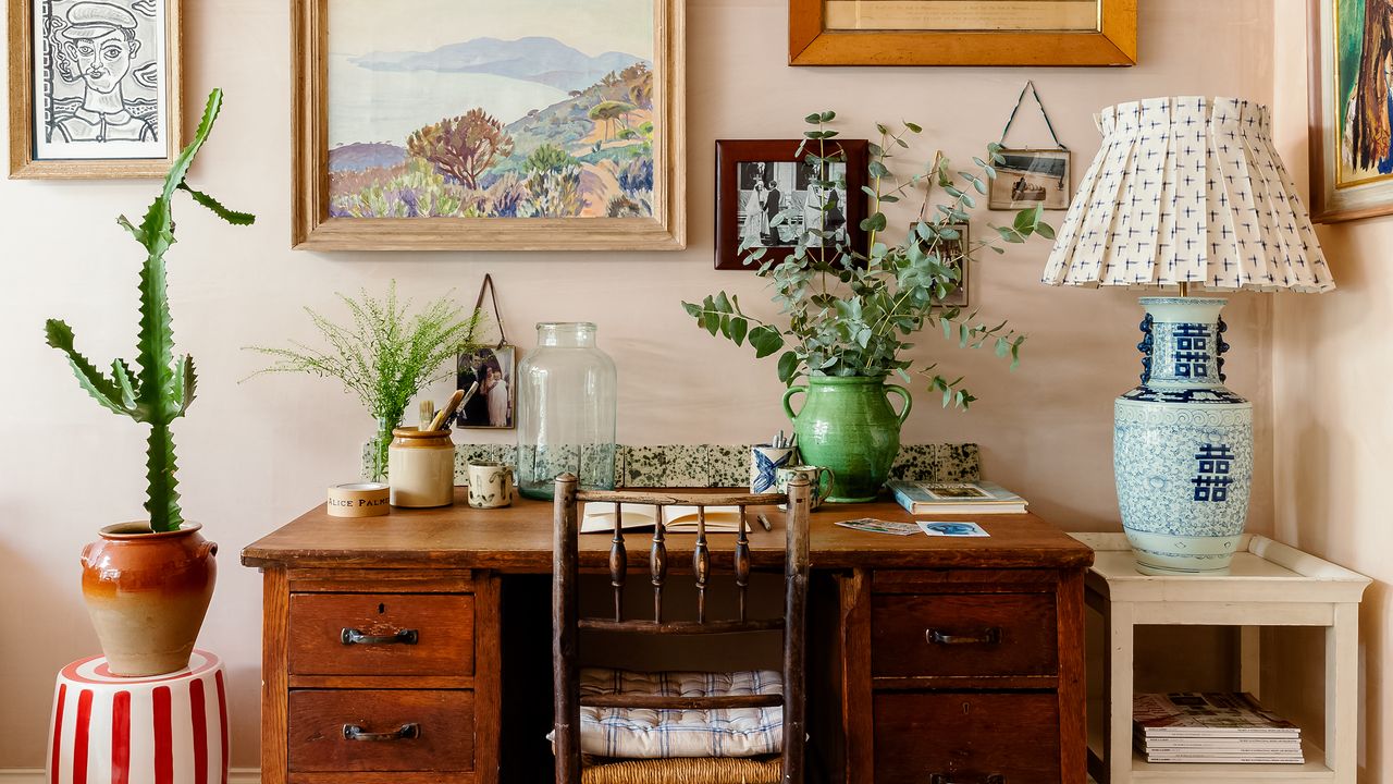 The most trendy stools to go shopping now
